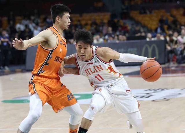  爱德华兹星锐赛斩获MVP  